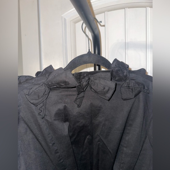 Vintage Nygard Collection Size 16 Bow Details Elegant Black Ruffled Women's Top - Picture 4 of 8